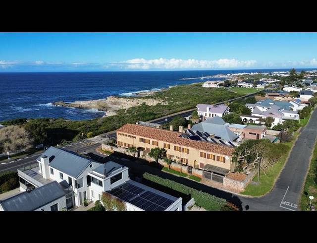 7 BEDROOM HOUSE FOR SALE IN WESTCLIFF